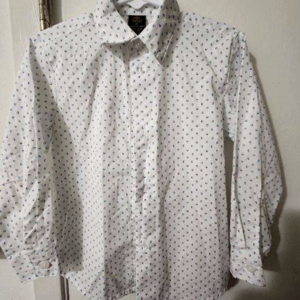 Docker's 4T long sleeve button-down dress shirt
